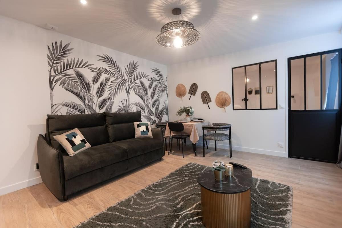Appartement Rez De Chausse Dans Rue Pavee 4 Pers Nation